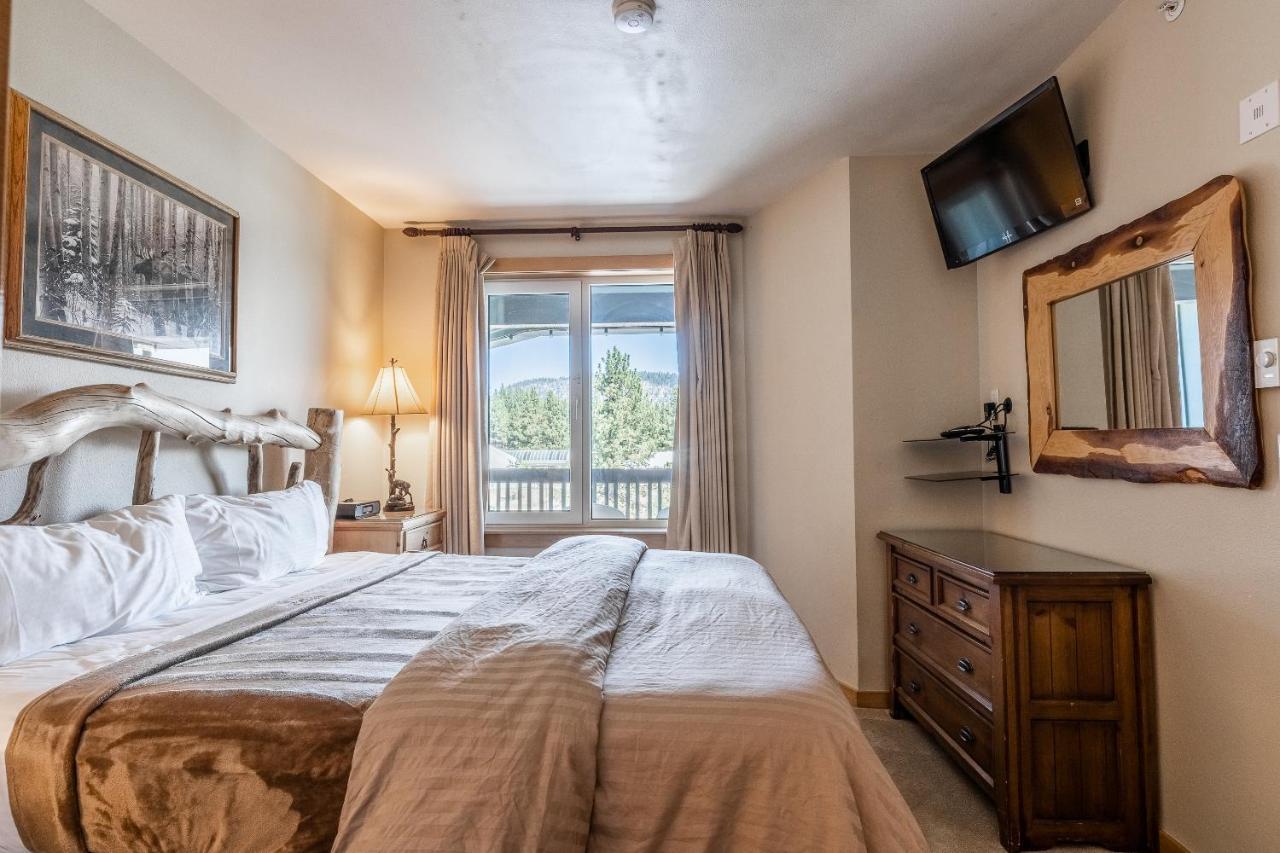 Juniper Springs Lodge #413 - Luxury Ski In Ski Out! 2 Bedroom แมมมอธ เลกส์ ภายนอก รูปภาพ